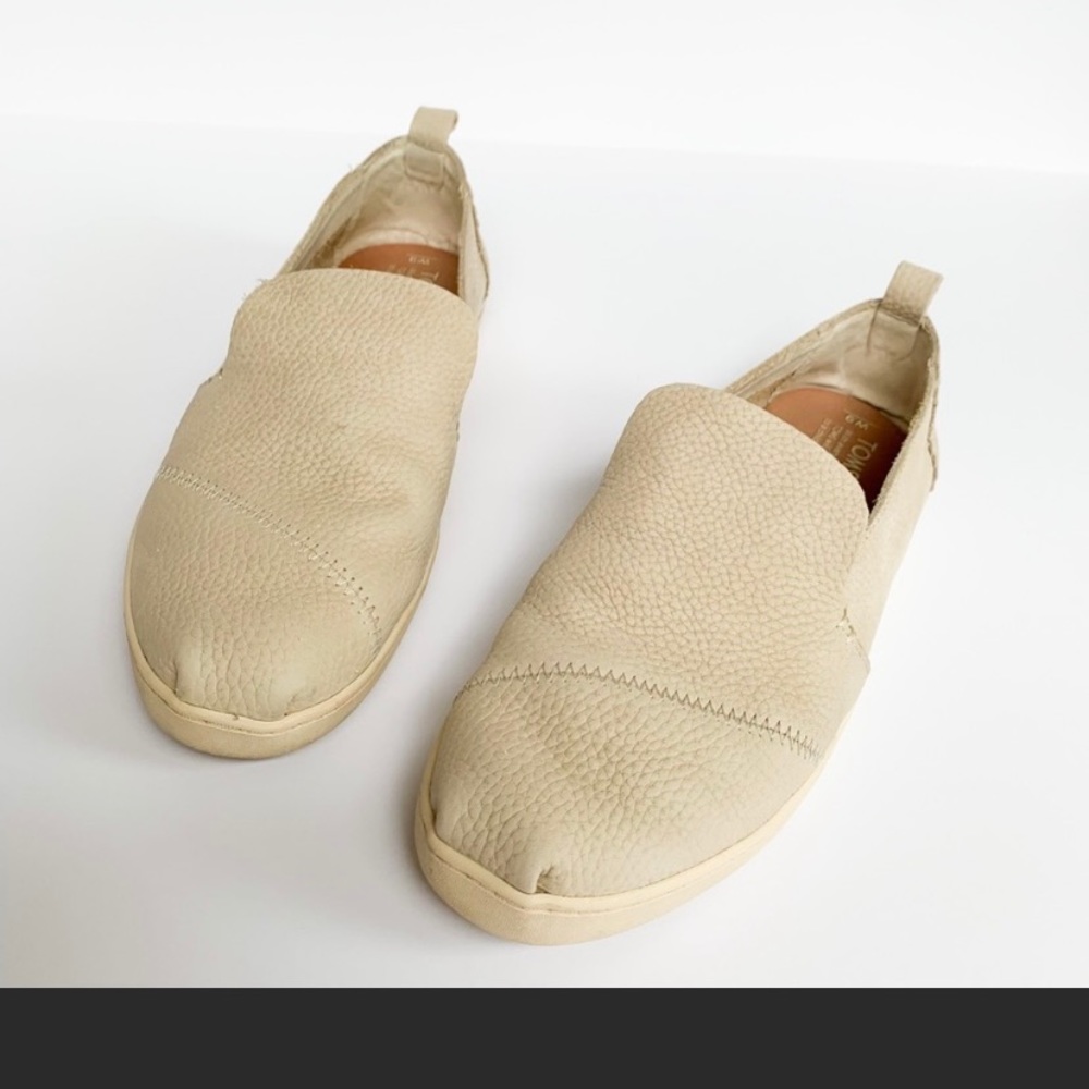 Toms Alpargata in Beige in great shape!